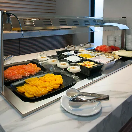 Hotell Pefkos 3*
