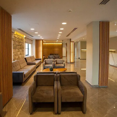 Hotell Pefkos 3*