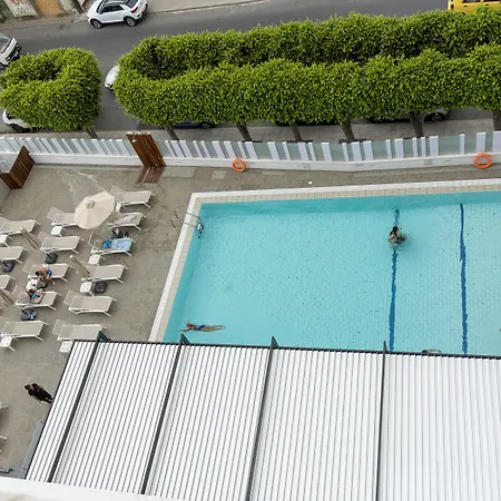 Pefkos Hotel