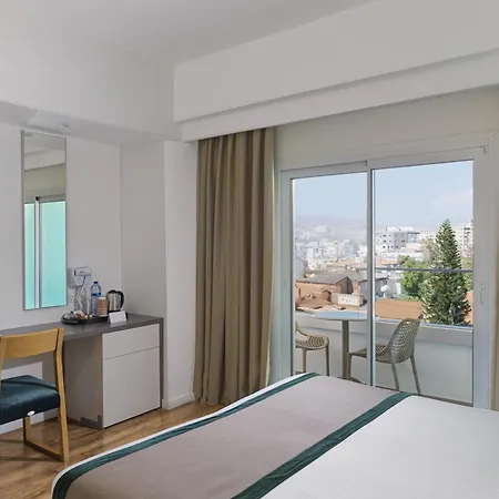 Pefkos 3*