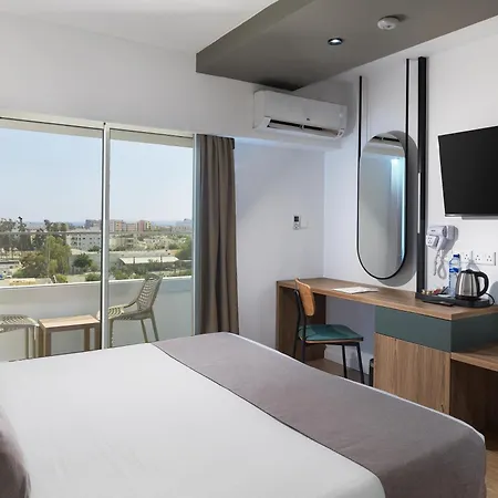 Hotel Pefkos Limassol