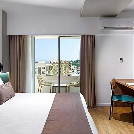 Hotel Pefkos Limassol