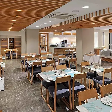Hotel Pefkos 3*