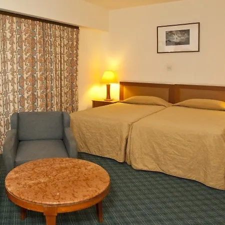 Отель Pefkos 3*