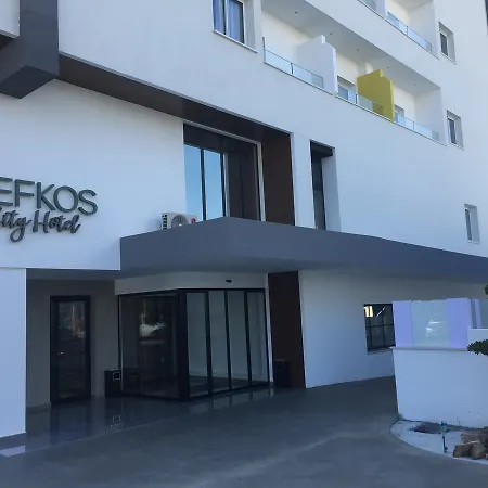 Pefkos
