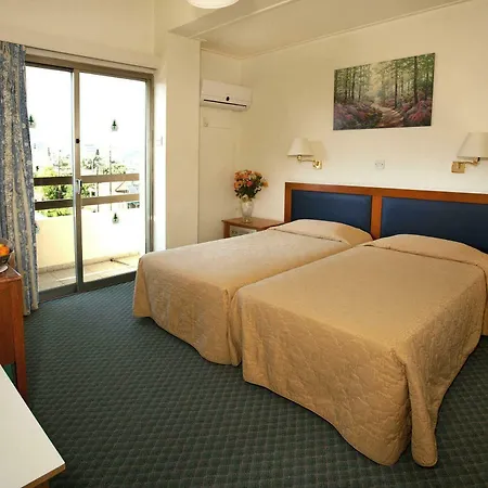 Pefkos Hotel