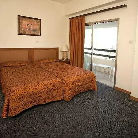 Pefkos 3* Limassol