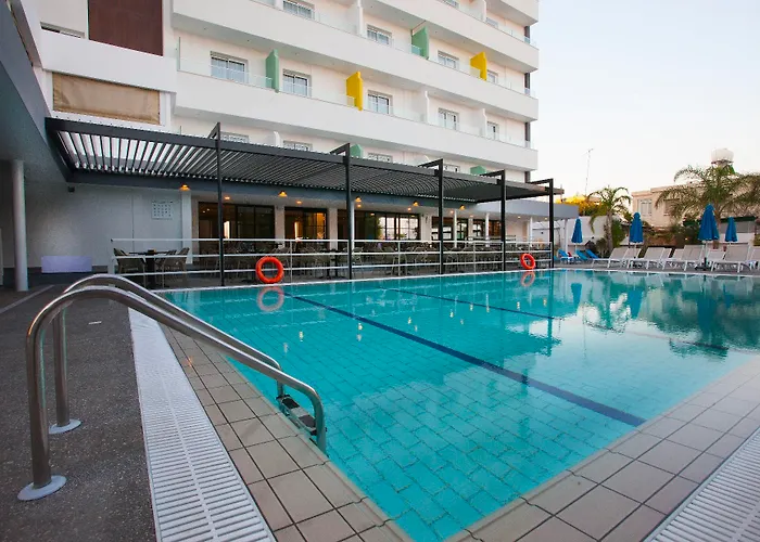 Pefkos Hotel 3*