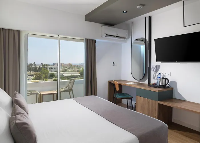 Hotel Pefkos Lemesos