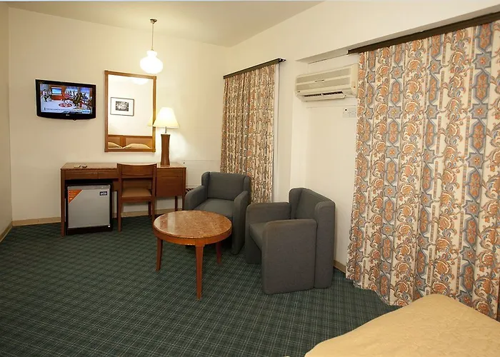 Pefkos Hotel Lemesos